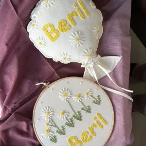 Punch Işlemeli Isimli Kapı Süsü Ve Takı Yastığı (Balon Yastık) Takımı (İÇ DOLGULU)